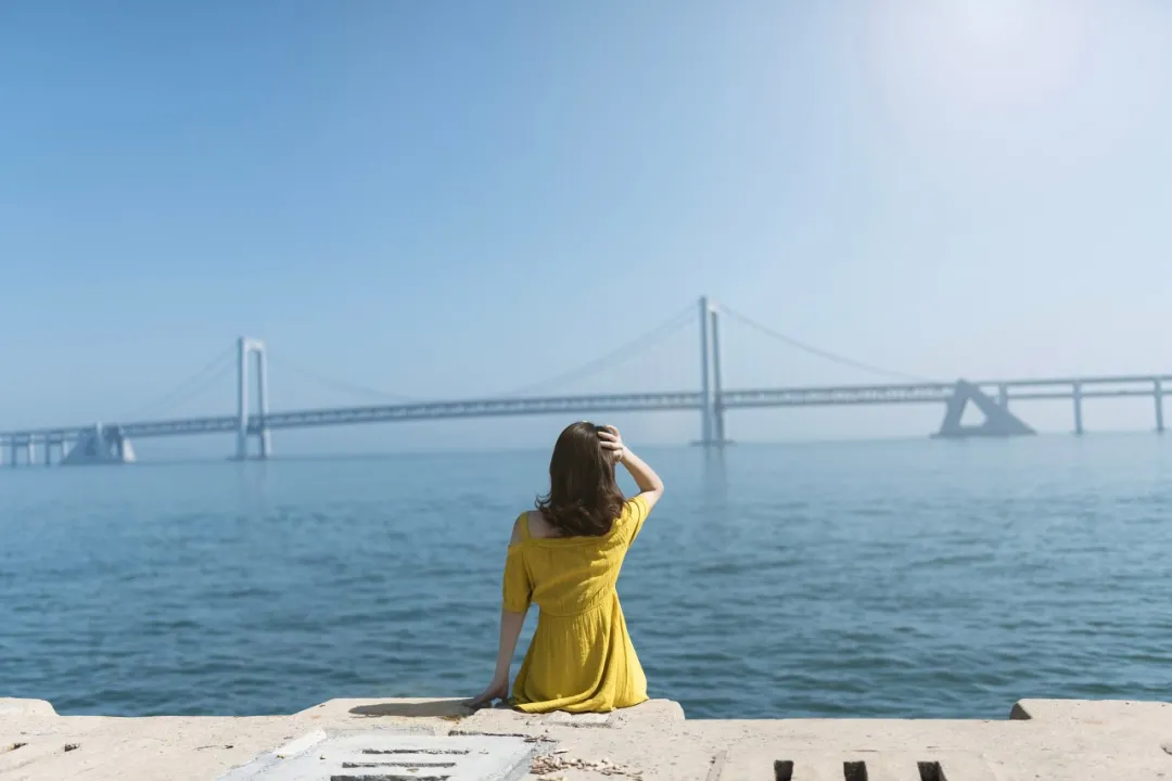 與其向別人訴苦，不如做好自己的擺渡人