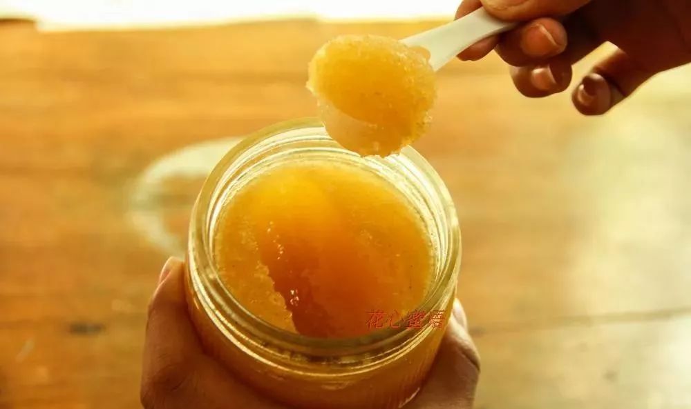 蜂蜜是蜜蜂的什么產物(蜂蜜是蜜蜂的分泌物嗎怎么產生的) 蜂蜜是蜜蜂的什么產物(蜂蜜是蜜蜂的分泌物嗎怎么產生的)