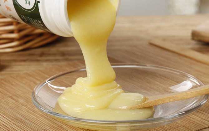 更年期能喝蜂王漿么(更年期吃蜂王漿有什么好處) 更年期能喝蜂王漿么(更年期吃蜂王漿有什么好處)