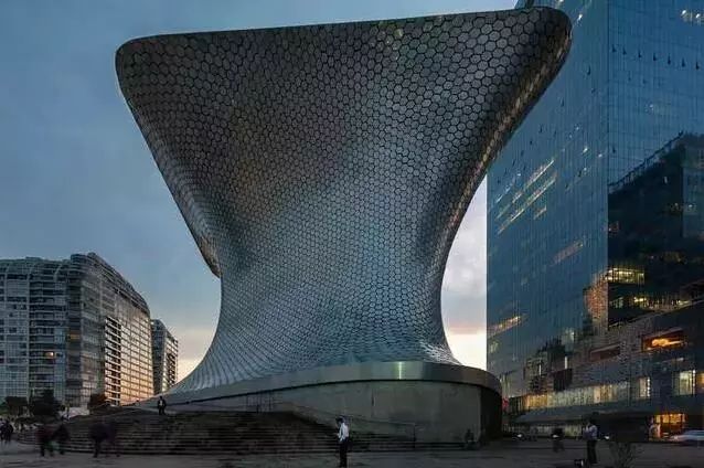 蜂巢是什么（蜂巢的特點(diǎn)和作用）