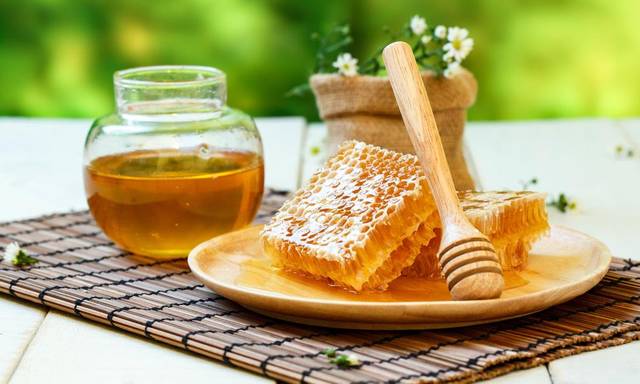 蜂蜜的種類(lèi)和等級(jí)劃分(蜂蜜可以分為幾個(gè)等級(jí)，幾種蜜)