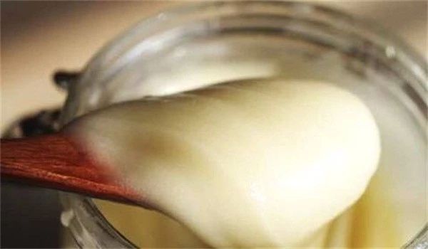 雜花蜜和椴樹蜜哪個(gè)好(抓花蜜和椴樹蜜的區(qū)別和營(yíng)養(yǎng)價(jià)值) 雜花蜜和椴樹蜜哪個(gè)好(抓花蜜和椴樹蜜的區(qū)別和營(yíng)養(yǎng)價(jià)值)