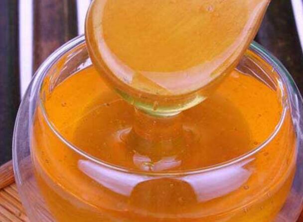 新疆適合養(yǎng)什么蜂（新疆黑蜂的優(yōu)點有哪些）