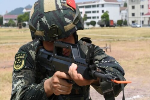 “00后”戰士，一等功