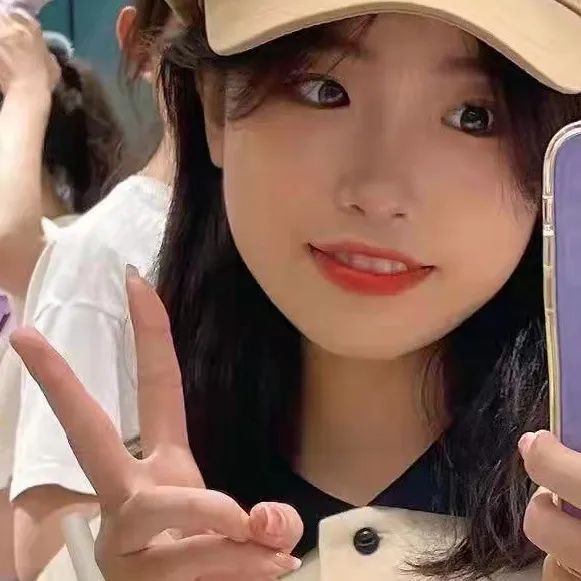 高中同班，大學同寢，緣分啊