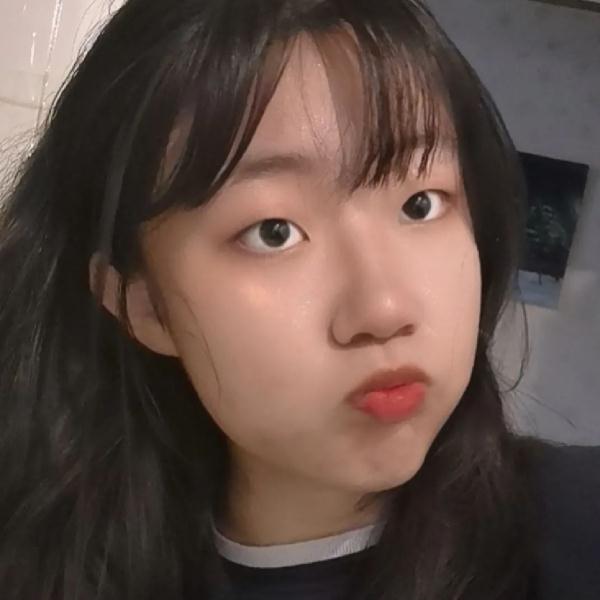 高中同班，大學同寢，緣分啊