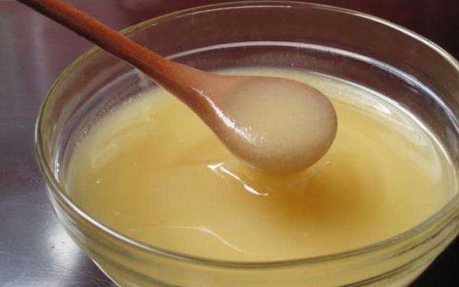 蜂王漿是哪種蜜蜂吃的(蜂王漿的營(yíng)養(yǎng)價(jià)值) 蜂王漿是哪種蜜蜂吃的(蜂王漿的營(yíng)養(yǎng)價(jià)值)