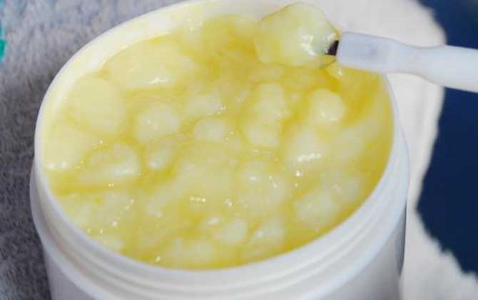 蜂王漿是哪種蜜蜂吃的(蜂王漿的營(yíng)養(yǎng)價(jià)值) 蜂王漿是哪種蜜蜂吃的(蜂王漿的營(yíng)養(yǎng)價(jià)值)