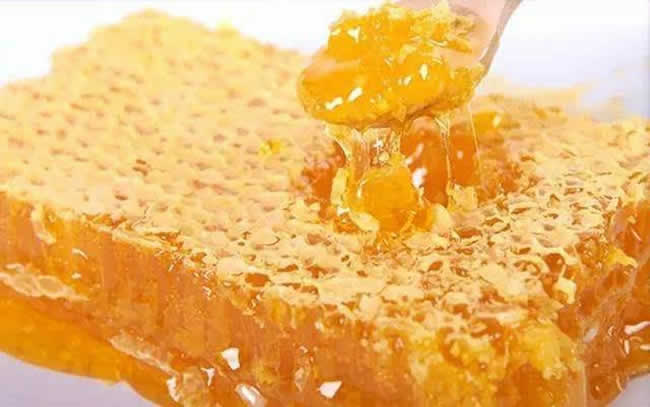 【蜜蜂知識(shí)】什么是蜜蜂巢脾？